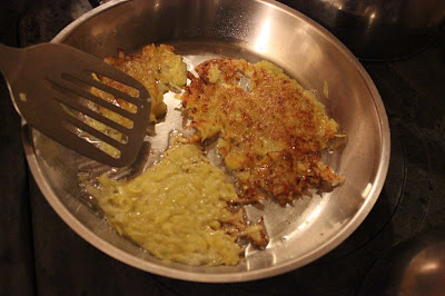 organic kartoffelpuffer - shallow frying