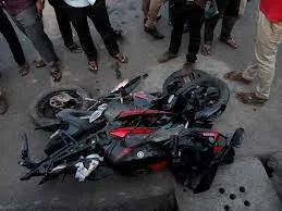 Pic of bike accident - bike accident picture - NeotericIT.com - Image no 7