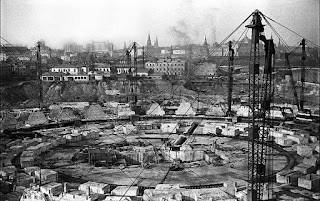 Fotografía de la construcción del Palacio de los Soviets