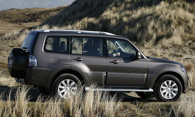 Mitsubishi Pajero 2010 cars