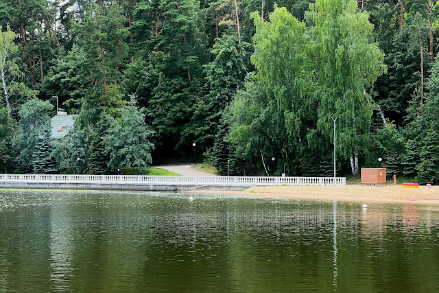 Москва-река, Рублево, территория оздоровительного комплекса «Рублёво» РЖД
