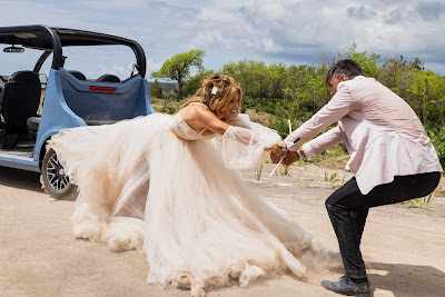 Shotgun Wedding 2023 Jennifer Lopez Josh Duhamel Image 1