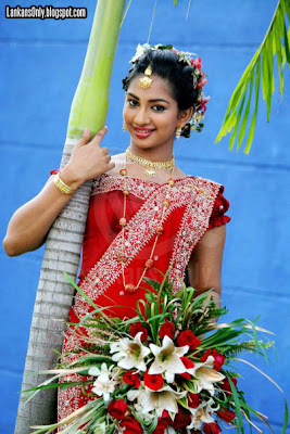  Srilankan Actress Chamalsha Dewmini Sexy Bridal  photos