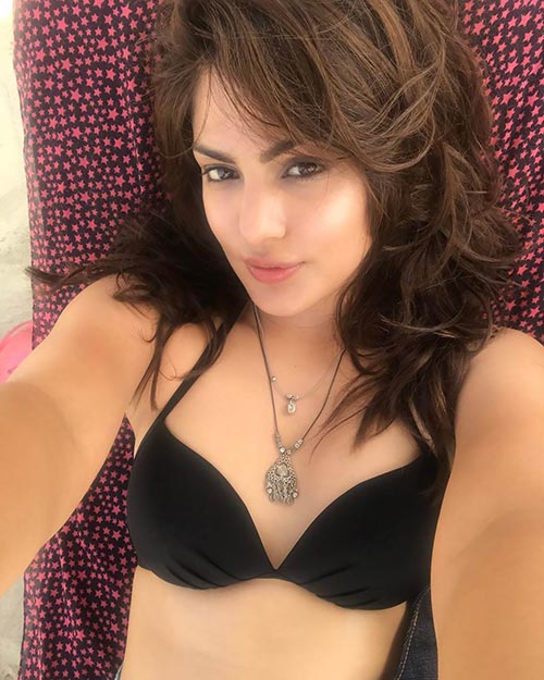 Rhea Chakraborty bikini hot actress roadies