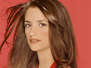 Free wallpapers without watermarks of Penelope Cruz at Fullwalls.blogspot.com