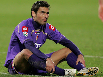 Fiorentina striker Adrian Mutu