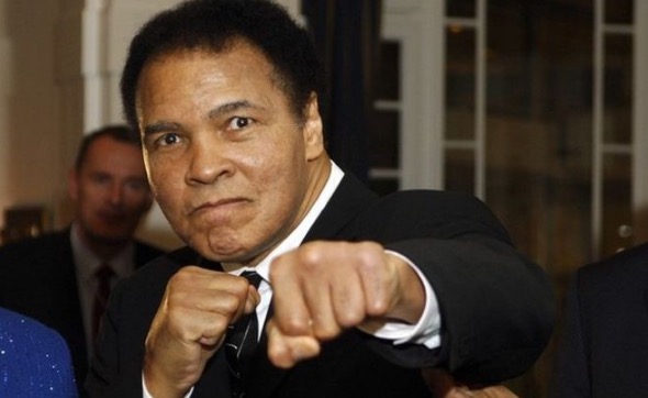Kisah Bagaimana Muhammad Ali Memeluk Islam Didedahkan