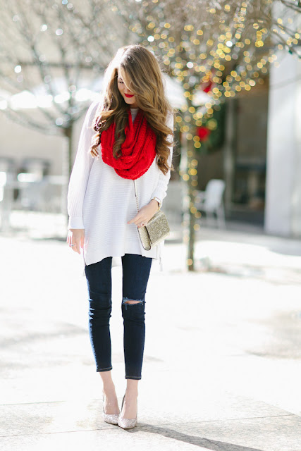 Casual outfit with sequin pumps