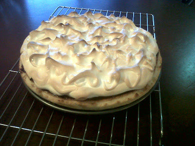 Super Smooth Chocolate Meringue Pie with the Tupperware Sifter