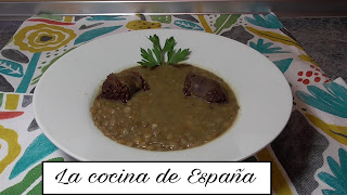 LENTEJAS GUISADAS CON MORCILLA