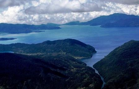  Papua merupakan Pulau yang berada paling timur Indonesia 11 Tempat Wisata Di Papua Paling Terkenal