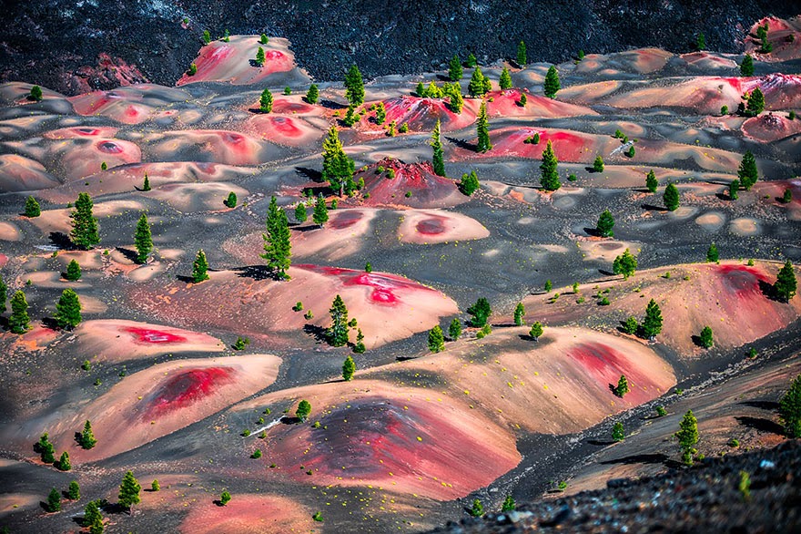 1. Painted Dunes, Lassen Volcanic National Park in California, USA -29 Unbelievable Locations That Look Like They’re Located On Another Planet