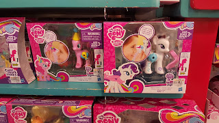 MLP Explore Equestria Magical Scenes Brushables at TRU Philippines