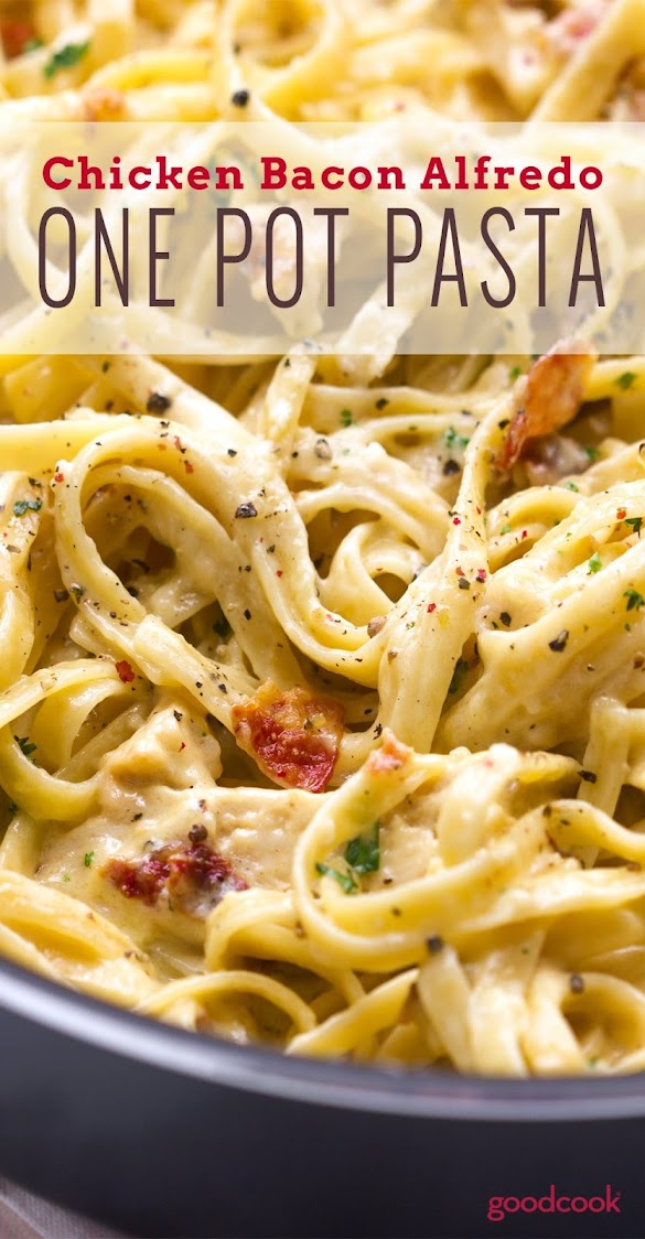 One-Pot Chicken Bacon Alfredo Pasta