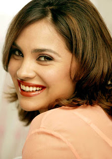 lara dutta full broad smiling face only for android mobile phones