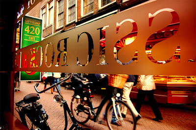 Dutch Coffee Shops on For Dutch Citizens To Visit The Cannabis Coffee Shops Unless They Have