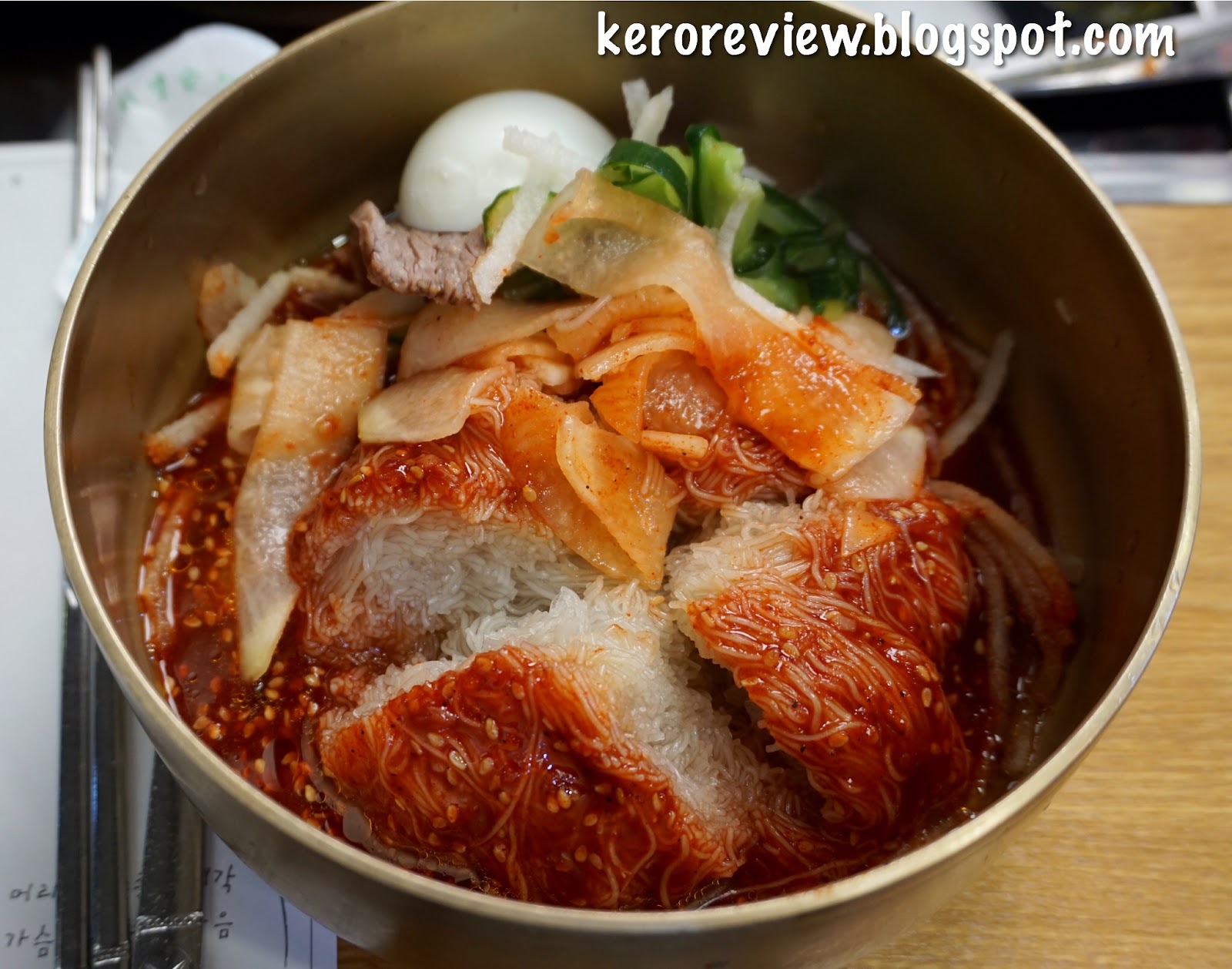 รีวิว เที่ยวเกาหลี - หมี่เย็นบัควีทกับเนื้อย่าง ร้านอาหารเกาหลี กังนัม กรุงโซล เกาหลีใต้ (CR) Review Korea Travel - cold buckwheat noodles & grilled meat, 대가원 Restaurant, Seoul, South Korea.