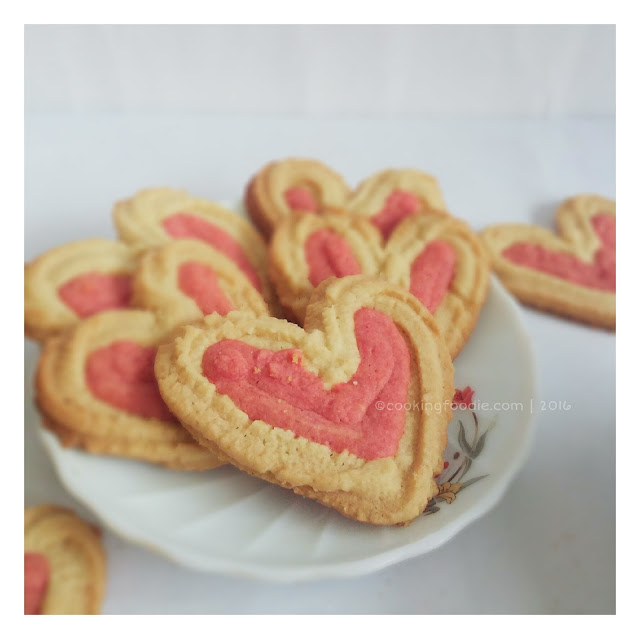biskuit cinta