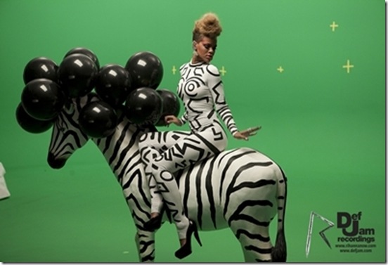 Rihanna's new video 'Rude Boy' 2