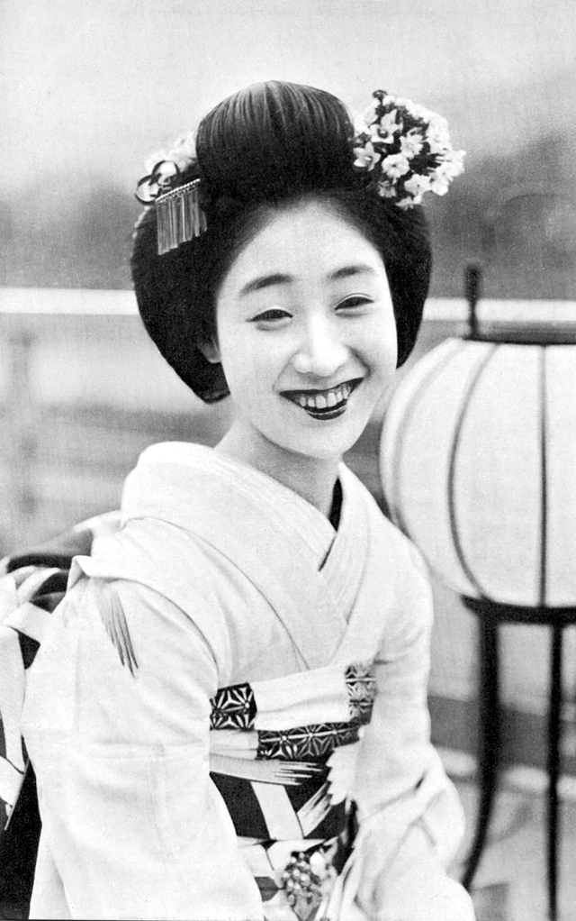 NIHONGAMI Traditional Japanese Hairstyles Book Kanzashi Geishya #1130 | eBay