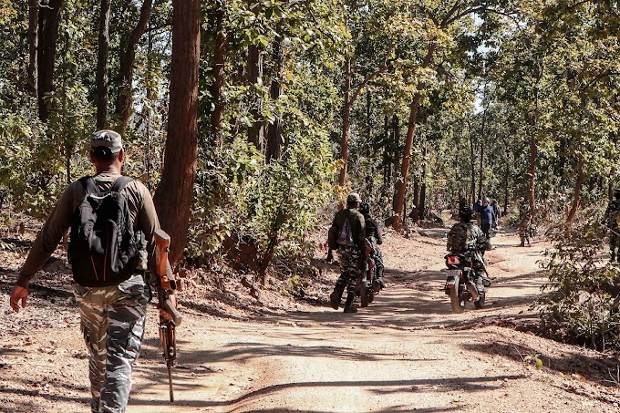 ಛತ್ತೀಸಗಢ : ಕಚ್ಚಾಬಾಂಬ್ ಸ್ಫೋಟ: 15 ನಕ್ಸಲರ ಬಂಧನ