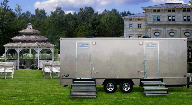 Oxford Luxury Restroom Trailer