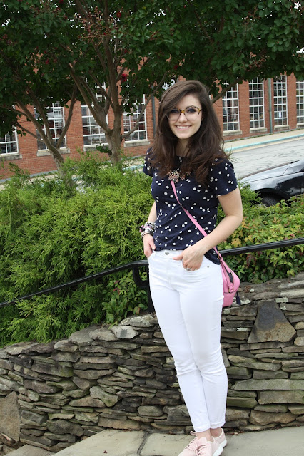 2017, OOTD, summer, white jeans, polka dots, navy, pink, 