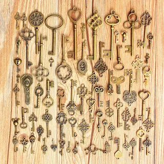 70Pcs Skeleton Antique Vintage Bronze Keys Fancy Heart Pendant Necklace Decor Hown - store