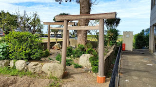 人文研究見聞録：上長屋神社 ［三重県］