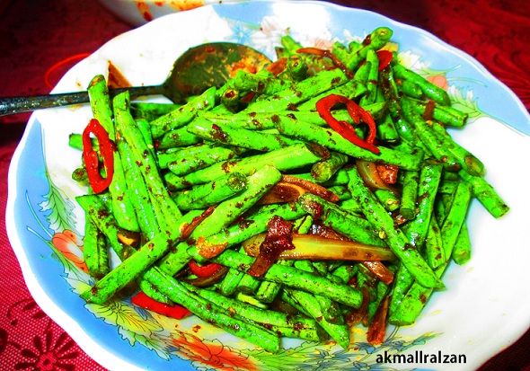 New Interesting Manuscripts: Chili Crabs and Fried Long 