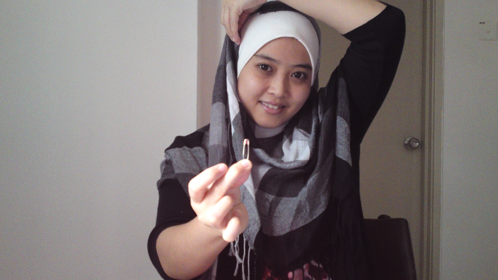 EINZONE Heaven: Hijab Tutorial Inspired by Diana Amir