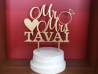 wedding cake topper