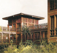 Hotel di Kehijauan Hutan Tropis