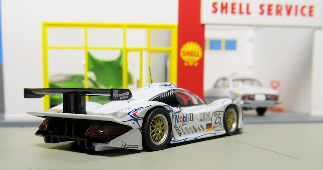 Kyosho Beads Porsche 911 GT1