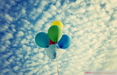 colourful-beautiful-attractive-ballons-on-blue-sky