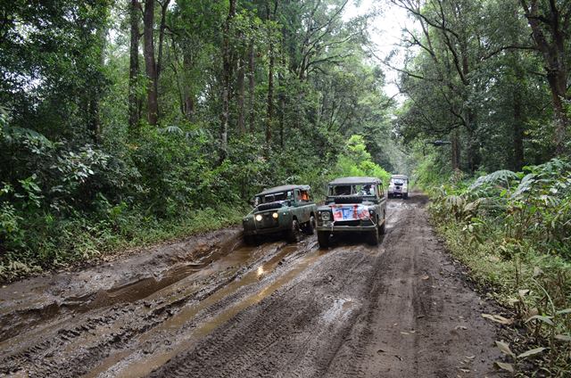 Fun Offroad Cikole Jayagiri Lembang-Paket Wisata Bandung Offroad Full Service Adventure