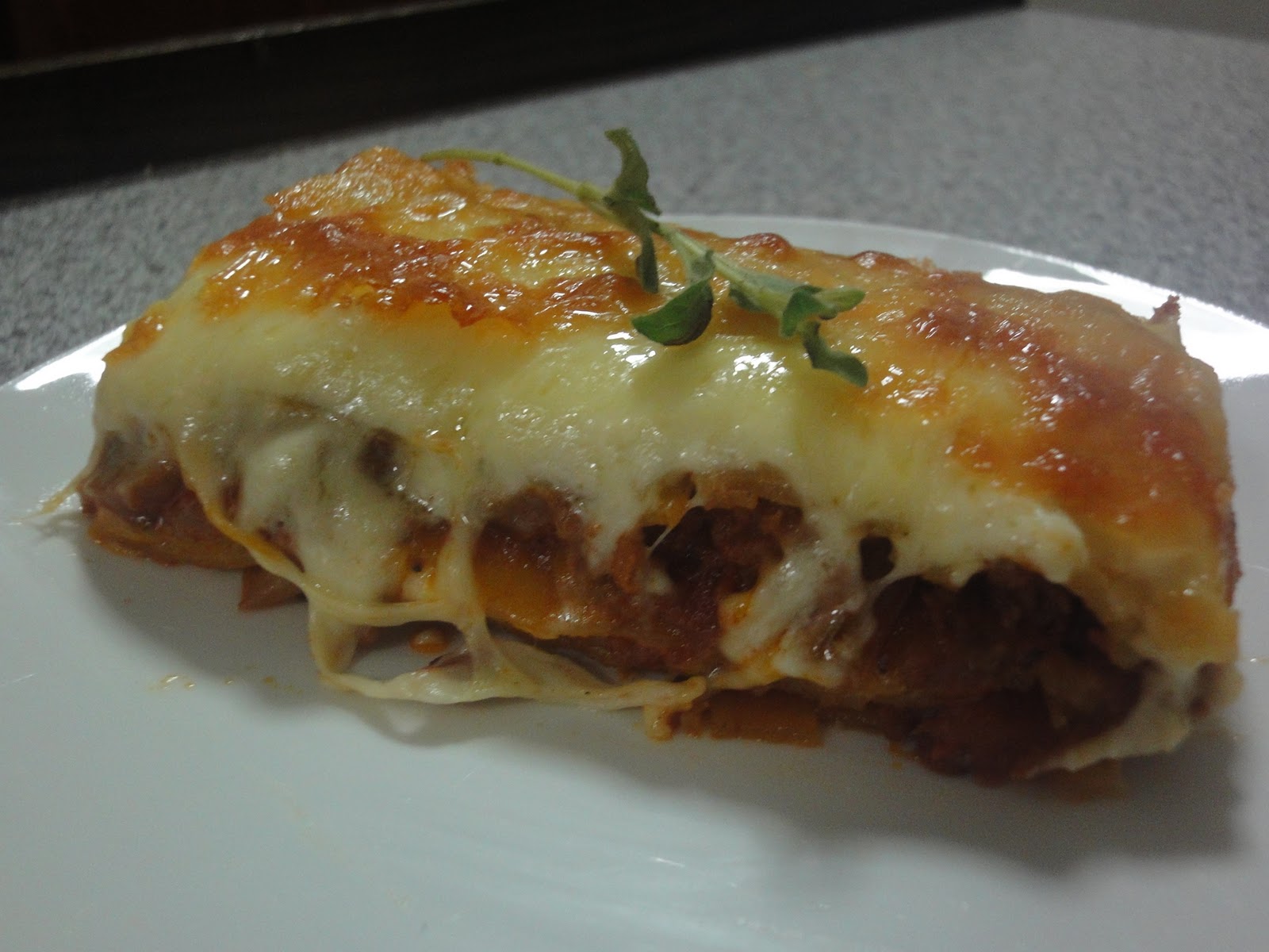 JUICY CAFE: BEEF LASAGNA