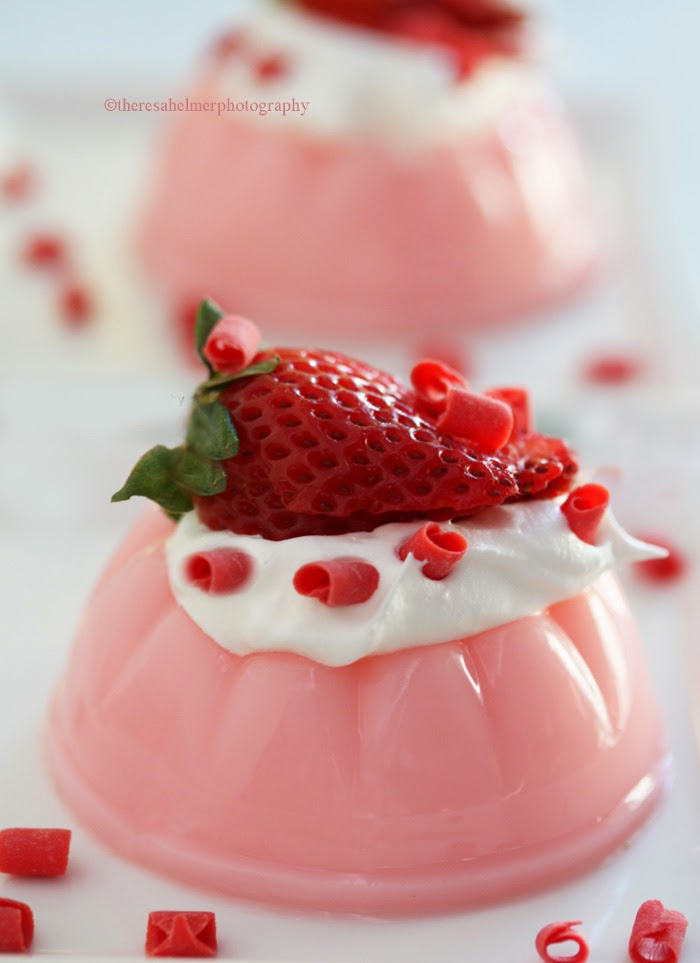 Resep Cara Membuat Puding Strawberry Susu  Metamorphoses 