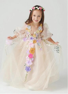 https://www.sassymyprom.com/collections/flower-girl-dresses/products/lovely-satin-organza-v-neck-a-line-wfg91672-flower-girl-dress-with-handmade-flowers