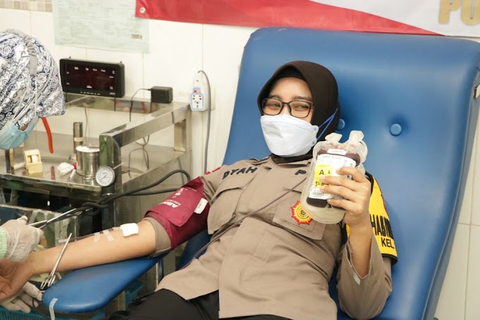 HUT Polwan Ke 73, Polwan Polres Ponorogo Gelar Donor Darah