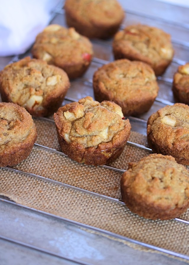 Apple Cinnamon Muffins | Paleo