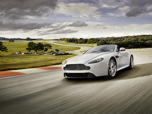 Aston Martin V8 Vantage S 2011 (2)