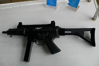 Sub Machine Gun SMG Pindad PM2