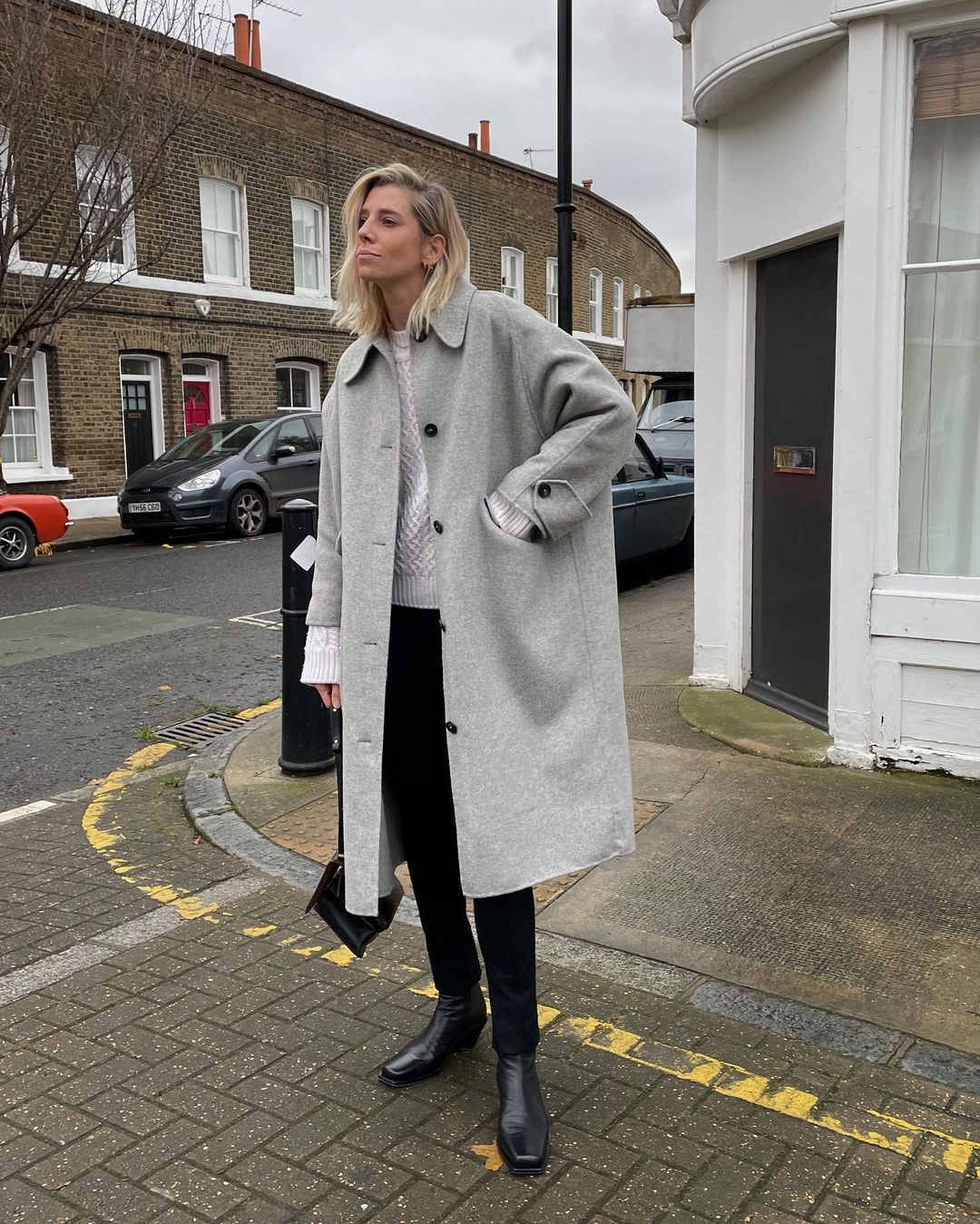 How to Wear a Gray Coat — Lindsey Holland Winter Outfit Idea