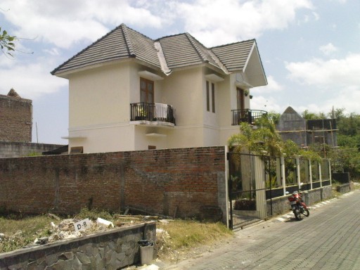 Tanah Dan Rumah: September 2011