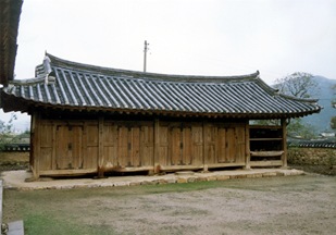 Cheongdo Gobangchae(1)(Gobang,storage quarters)