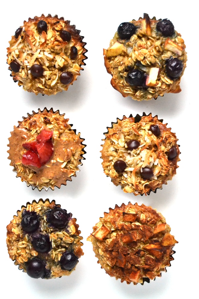 Customizable Baked Oatmeal Cups make an easy and filling, healthy breakfast that is perfect for busy mornings and totally customizable with your favorite toppings! www.nutritionistreviews.com