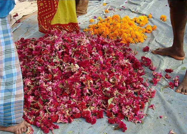 A Beautiful Flower Market in TamilNadu.10