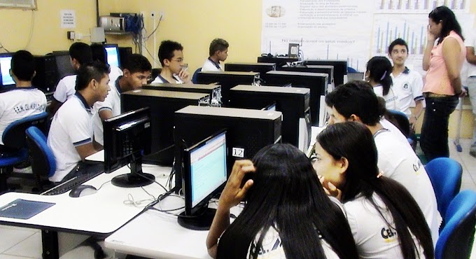 ESCOLA MURILO SERPA DE ITAPIPOCA     SIMULADOS DO SPAECE NO LABORATÓRIO DE INFORMÁTICA