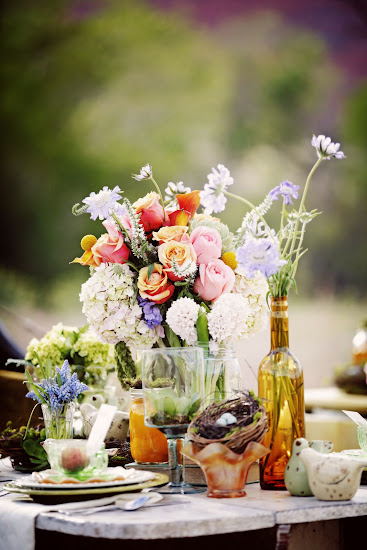 bloomers flowers decor Vintage Styled Wedding Shoot 